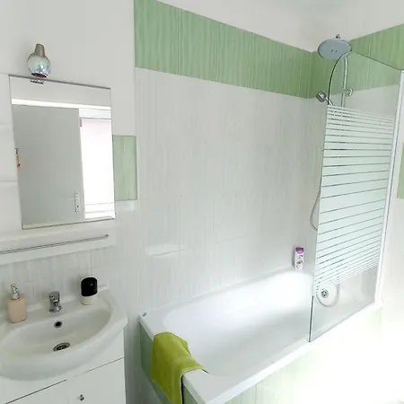 Apartmany Karlstejn كارلستين