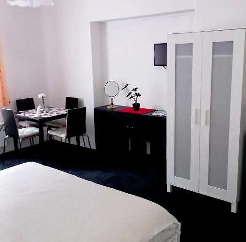 Apartment Apartmany Karlstejn